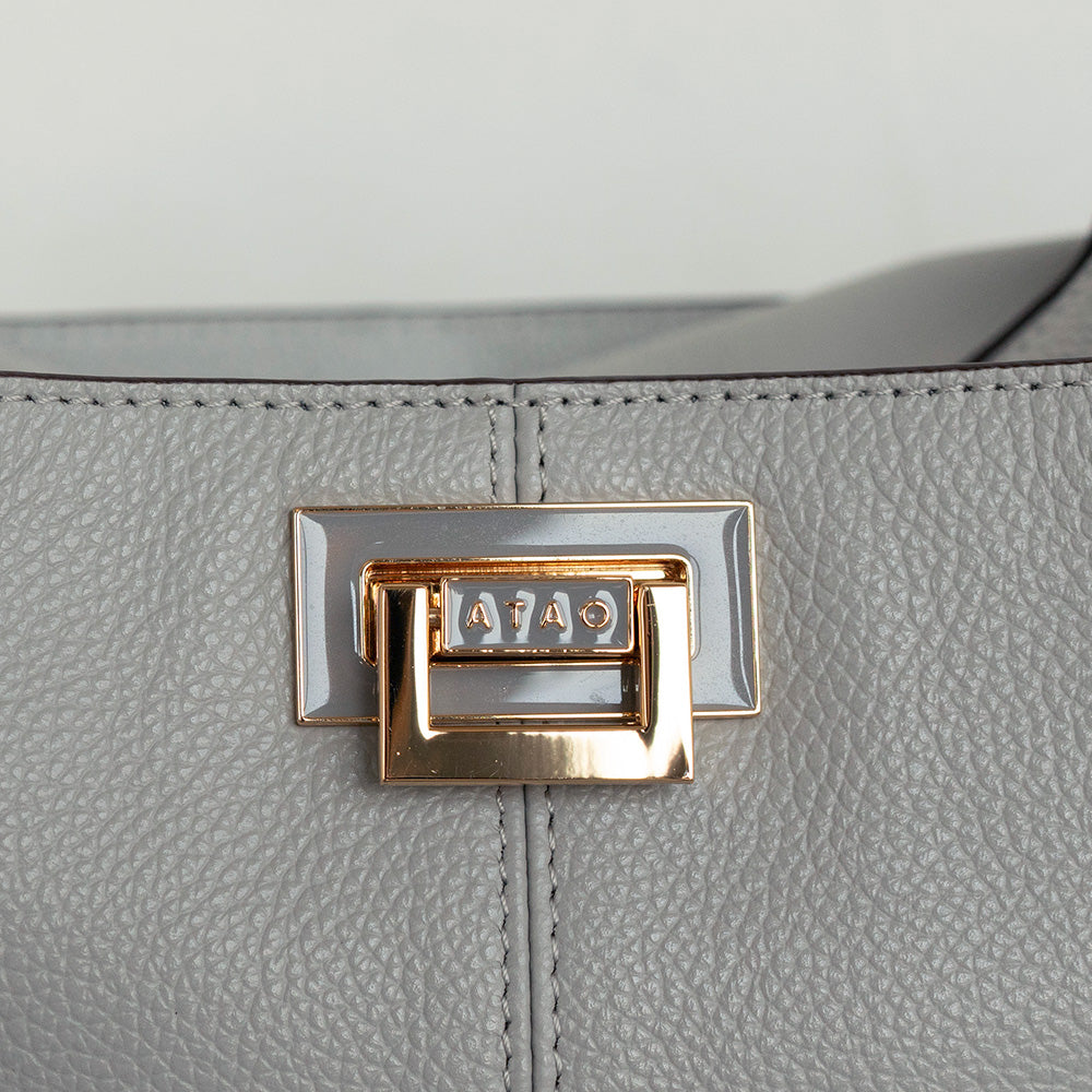 在庫あり・即日発送！ATAOで人気No;1の2wayバッグ｜水にも汚れにも強い撥水レザー｜WEEKEND（ウィークエンド）