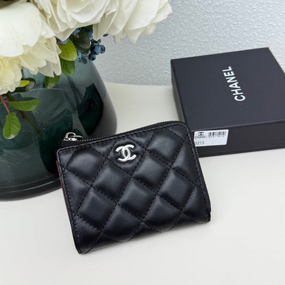 【シャネル】使いやすさ抜群！クラシック ジップ コインパース