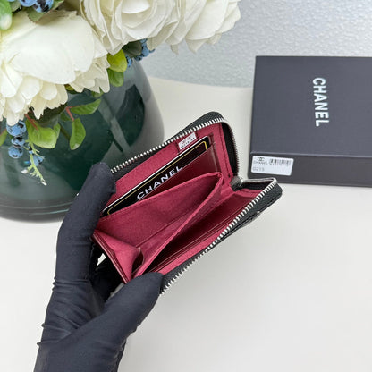 【シャネル】使いやすさ抜群！クラシック ジップ コインパース