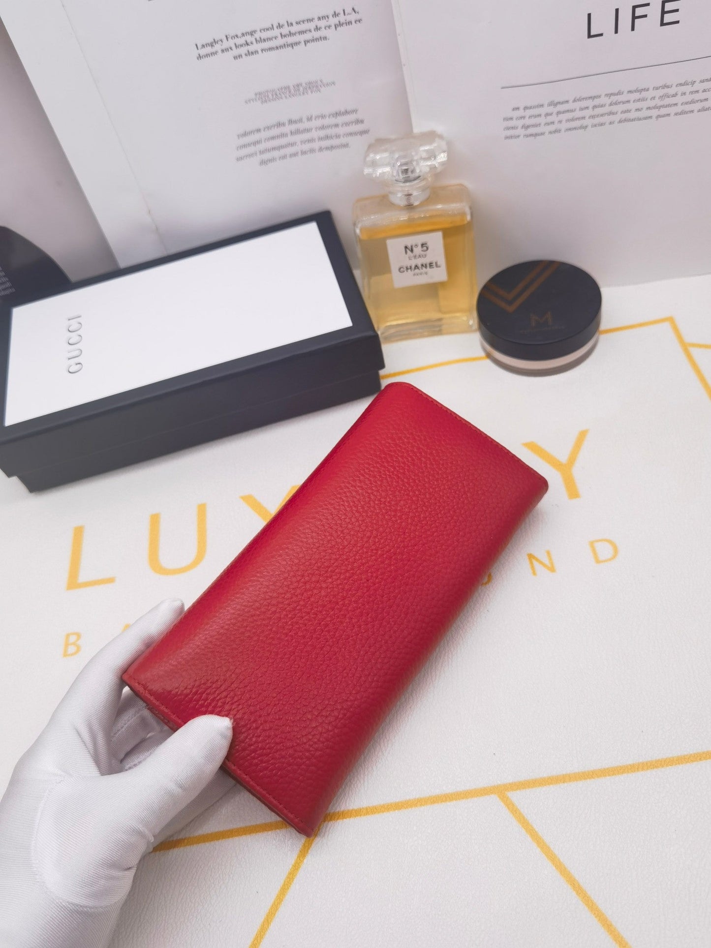 【グッチ】春夏にぴったりの実用的で絶妙な長財布3色