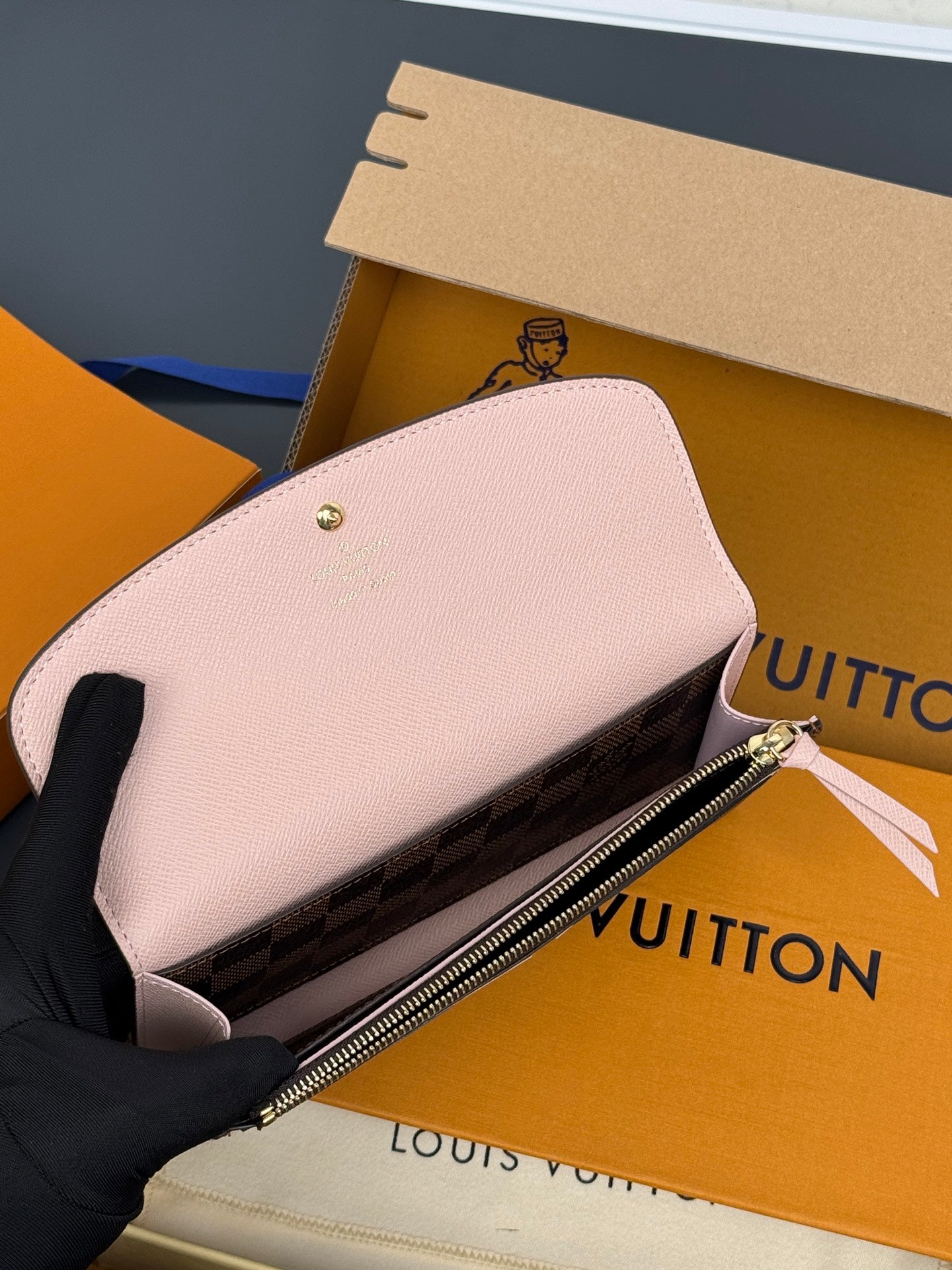 【ルイヴィトン】大人気☆  ポルトフォイユ・エミリー 財布 ギフト8色