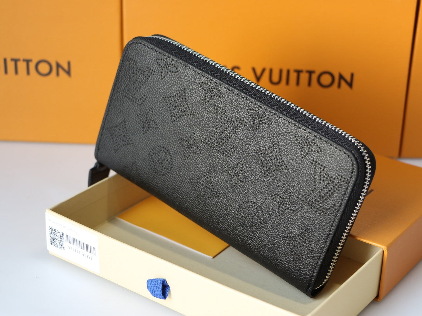 【ルイヴィトン】すぐ届く/特徴的なデザイン♪長財布 GIFTにも